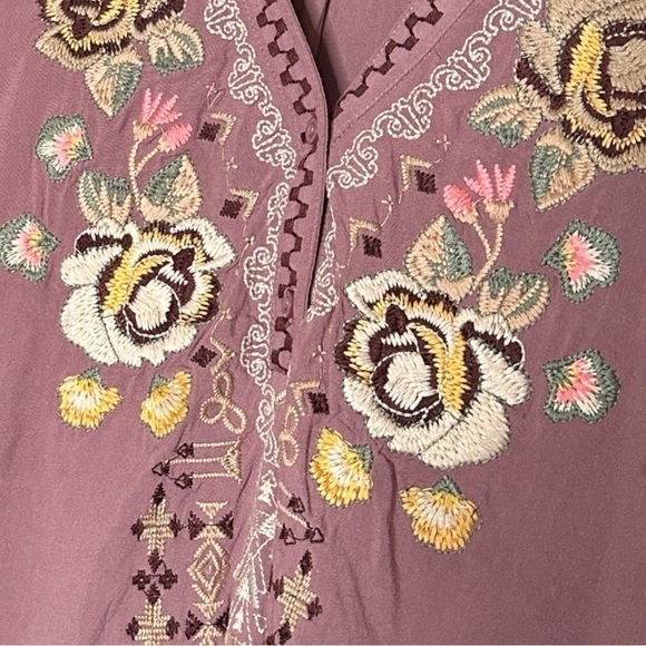 Andree by Unit Mauve Boho Floral Embroidered Lightweight Tunic Top Size M - Picture 2 of 10